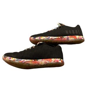 No Bull Floral Trainer